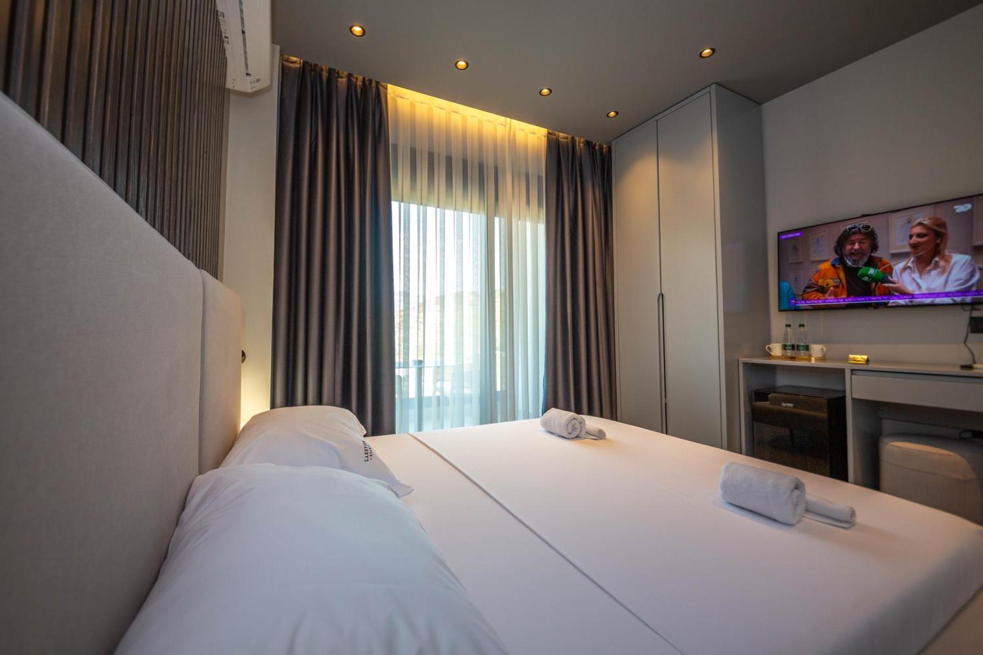 Lake View Rooms 卡萨米尔 外观 照片