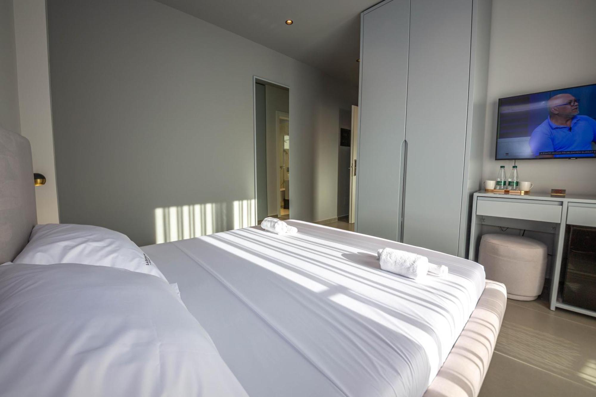 Lake View Rooms 卡萨米尔 外观 照片