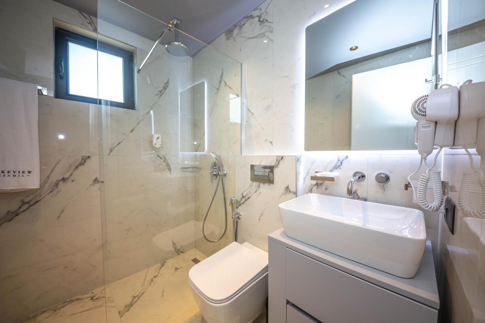 Lake View Rooms 卡萨米尔 外观 照片
