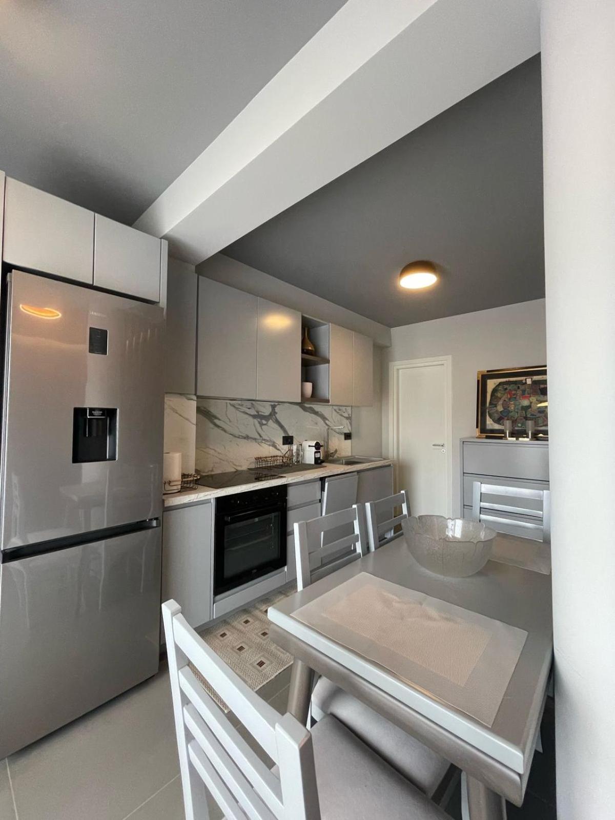 Lake View Rooms 卡萨米尔 外观 照片